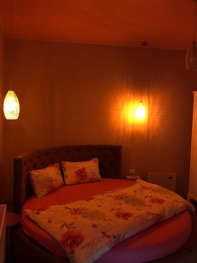 Sweet Pink By Miro Apartment Sinaia Bagian luar foto